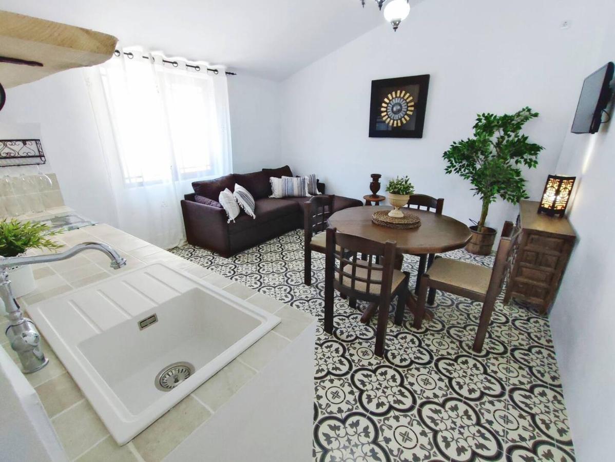 Cortijo Pennymaria Poolside Apartment Near Montefrio With Stunning Views Extérieur photo